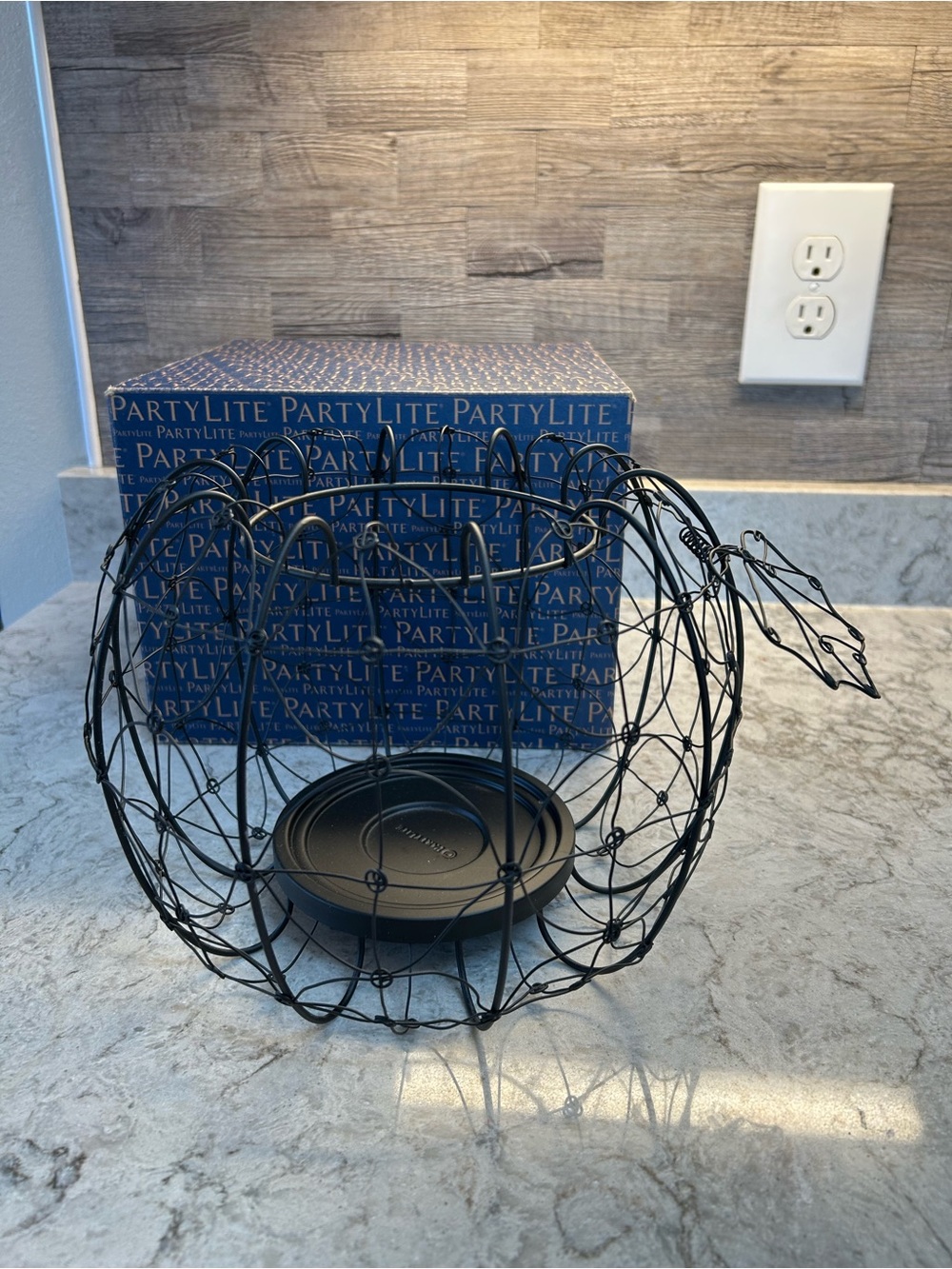 PartyLite Black Wire Pumpkin Tealight Holder with box
